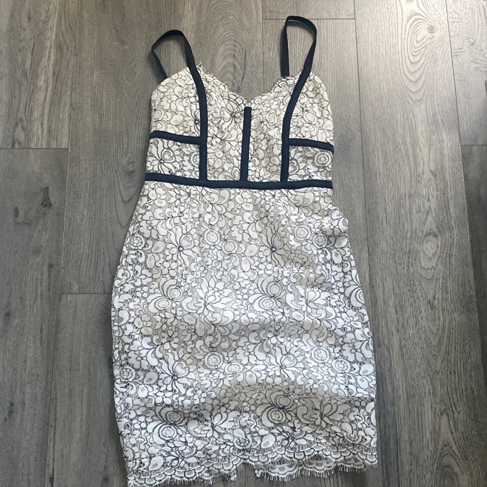 Express Cream Lace Midi Dress with Black Trim